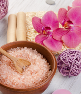 Comprehensive Guide to Using Himalayan Pink Salt in Beauty Products